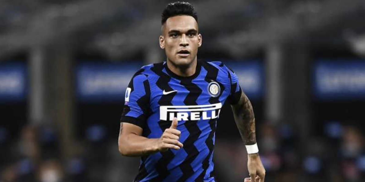 Lautaro Martínez's playing style